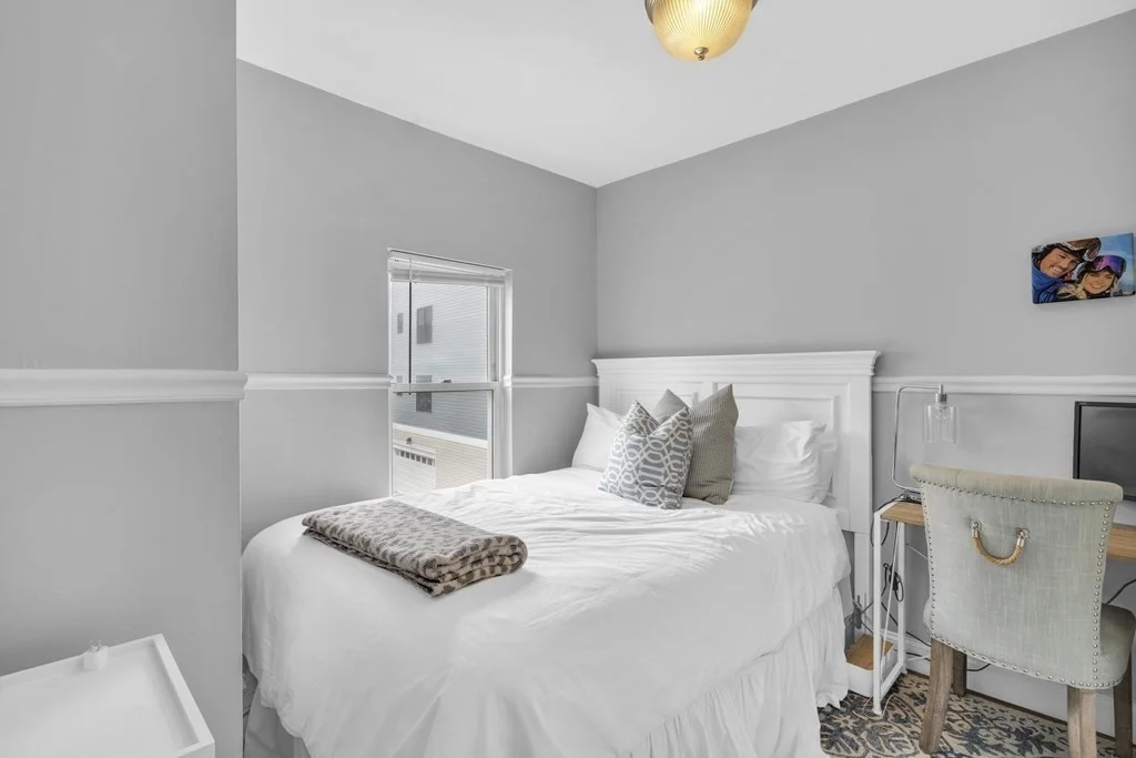 3 bed, 1 bath apartment for rent at 180 W 8th Unit 2, South Boston — photo 8 of 17