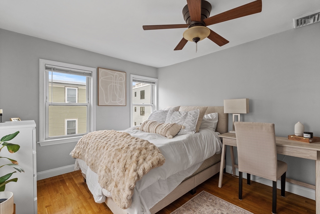 3 bed, 1 bath apartment for rent at 180 W 8th Unit 3, South Boston — photo 5 of 11