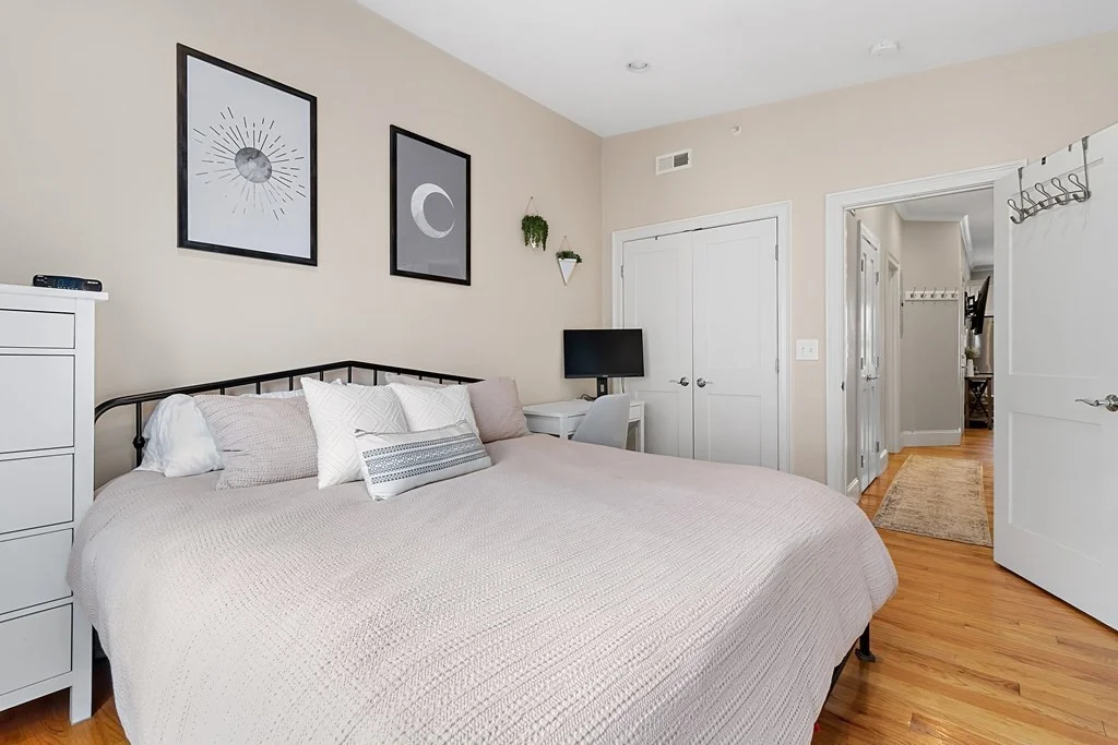 2 bed, 1 bath apartment for rent at 180 W Seventh St Unit 2, Boston — photo 7 of 12