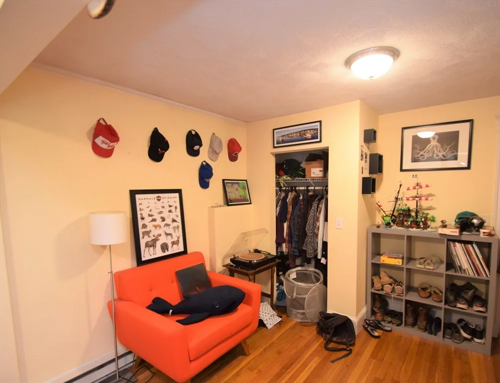 4 bed, 2 bath apartment for rent at 180 Washington St Unit 2, Brighton — photo 8 of 17