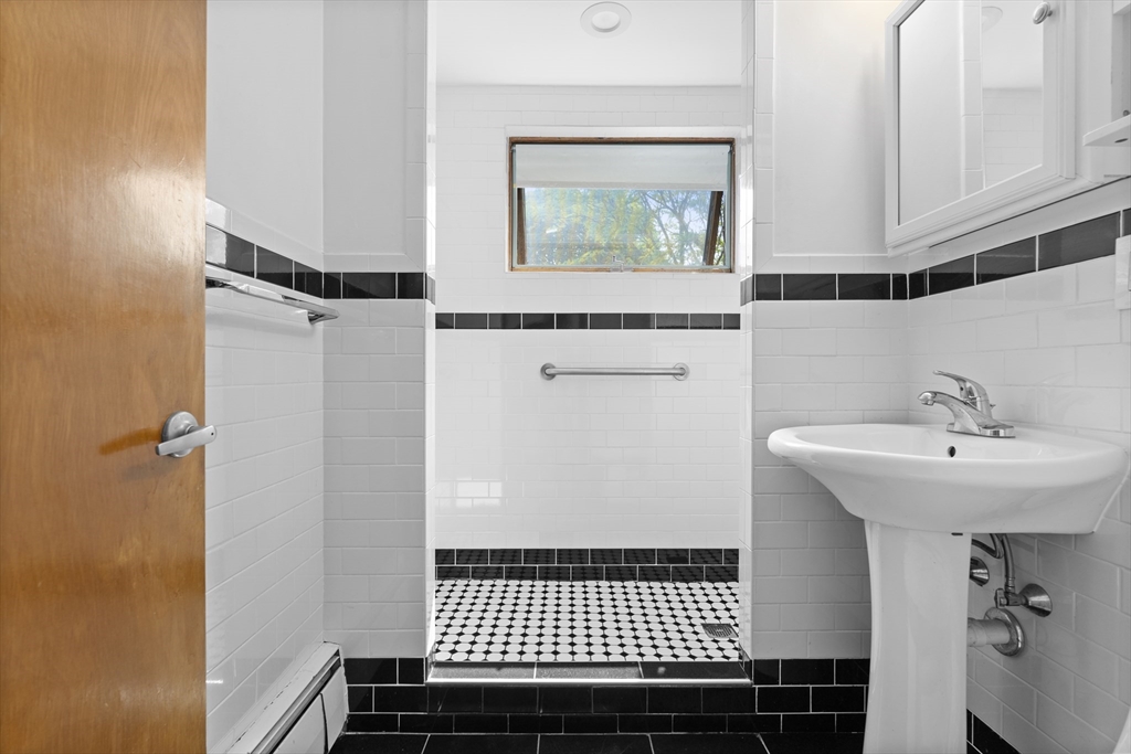 2 bed, 1 bath apartment for rent at 1800 Columbia Rd Unit 2, South Boston — photo 8 of 9