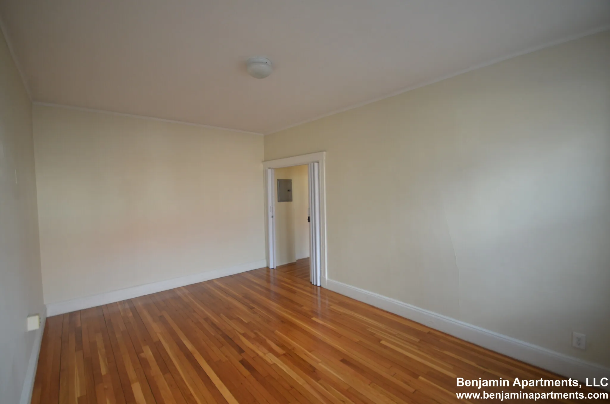 1 bed, 1 bath apartment for rent at 1800 Commonwealth Ave Unit 10, Brighton — photo 5 of 6