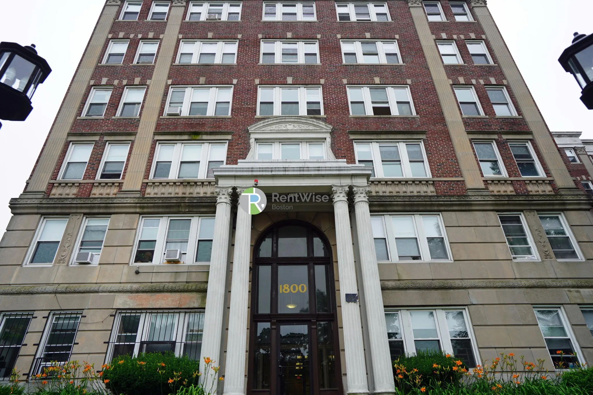 1 bed, 1 bath apartment for rent at 1800 Commonwealth Ave Unit 15, Brighton — photo 8 of 11