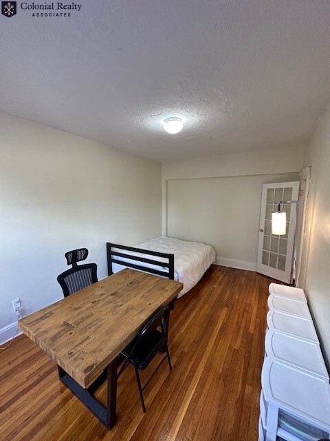 Studio bed, 1 bath apartment for rent at 1800 Commonwealth Ave Unit 2-1800, Brighton — photo 1 of 6