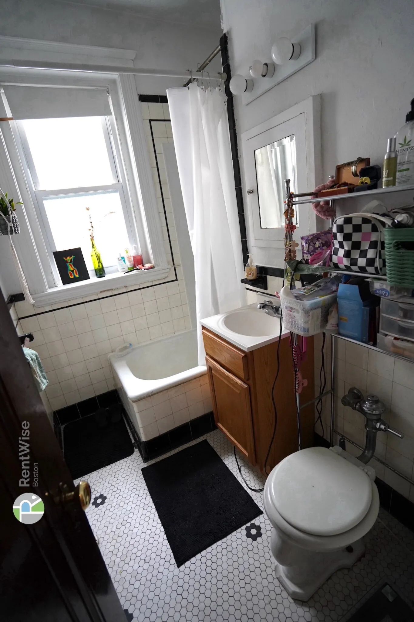 1 bed, 1 bath apartment for rent at 1800 Commonwealth Ave Unit 23, Brighton — photo 12 of 17