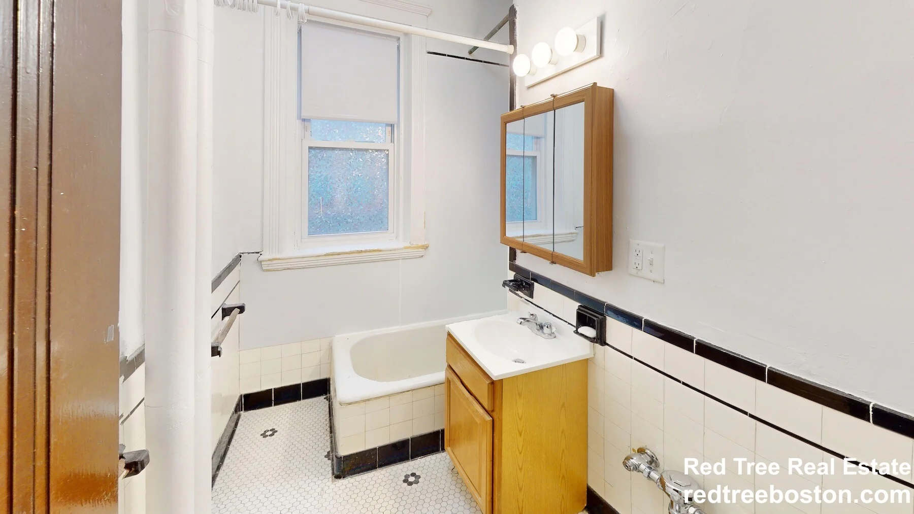 1 bed, 1 bath apartment for rent at 1800 Commonwealth Ave Unit 24, Brighton — photo 1 of 5