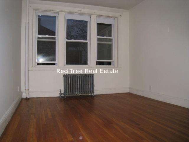 1 bed, 1 bath apartment for rent at 1800 Commonwealth Ave Unit 35, Brighton — photo 8 of 12