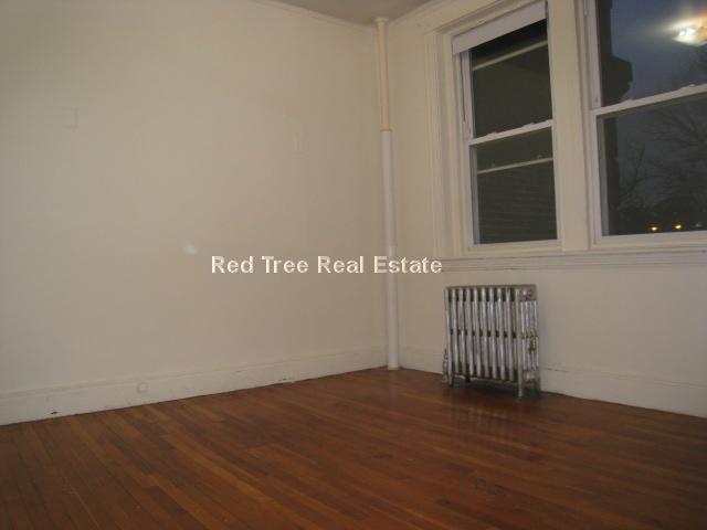 1 bed, 1 bath apartment for rent at 1800 Commonwealth Ave Unit 35, Brighton — photo 11 of 12