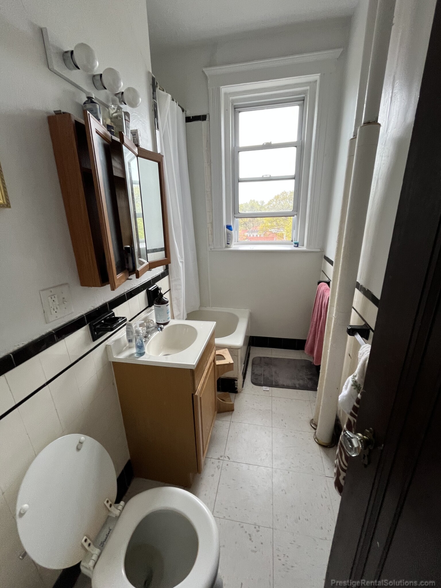 1 bed, 1 bath apartment for rent at 1800 Commonwealth Ave Unit 36, Brighton — photo 4 of 8