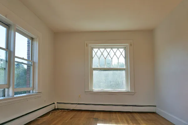 4 bed, 1 bath apartment for rent at 1800 Massachusetts Ave Unit 1800-32, Neighborhood Nine — photo 4 of 8