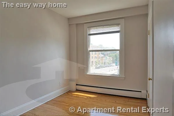 3 bed, 1 bath apartment for rent at 1800 Massachusetts Ave Unit 22, Porter Square — photo 2 of 6