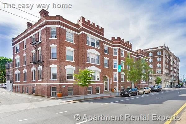 3 bed, 1 bath apartment for rent at 1800 Massachusetts Ave Unit 22, Porter Square — photo 6 of 6