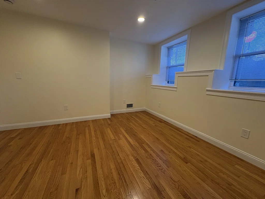1 bed, 1 bath apartment for rent at 1801 Beacon St Unit 1, Brookline — photo 9 of 14