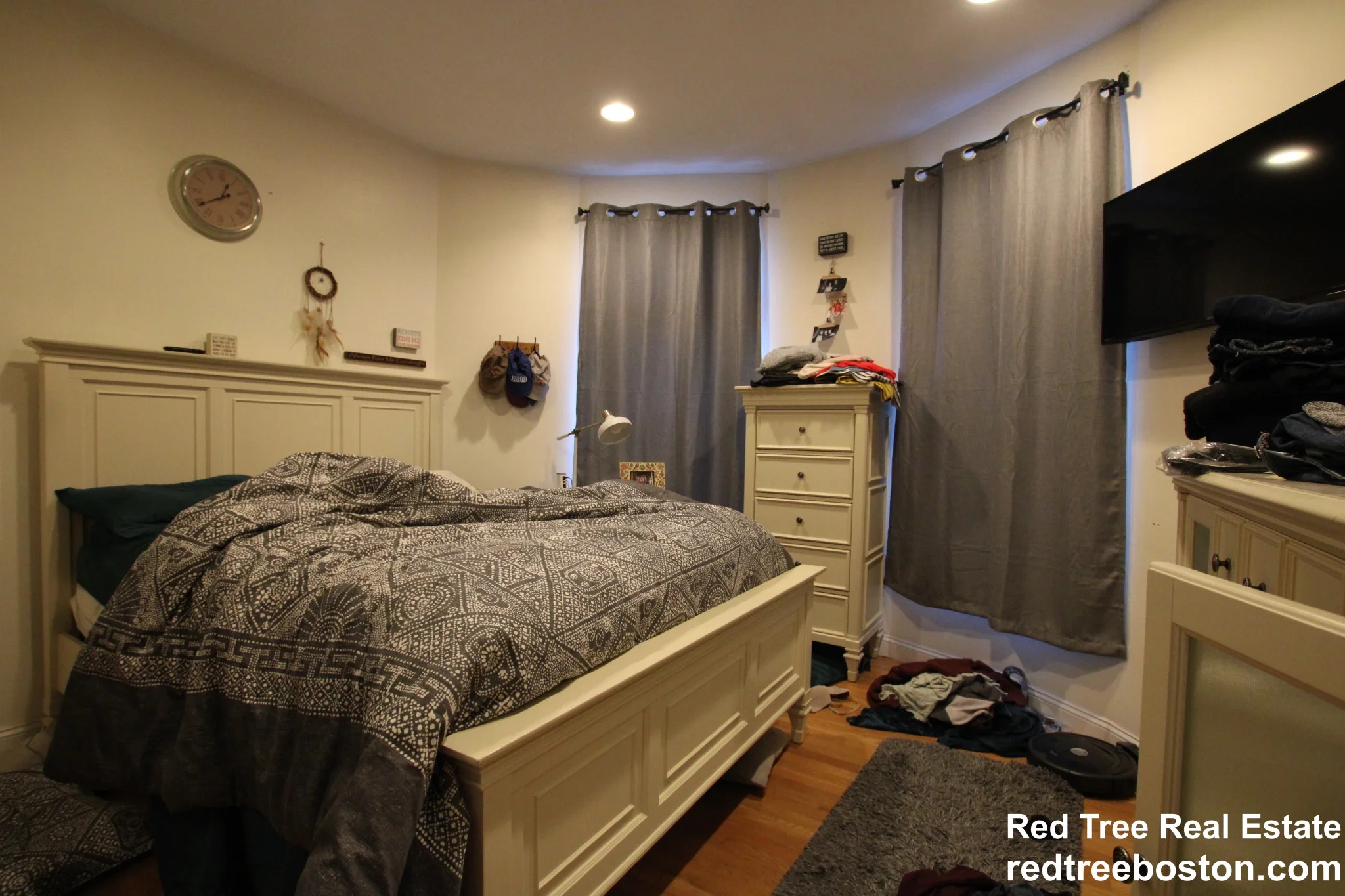 1.5 bed, 1 bath apartment for rent at 1801 Beacon St Unit 3, Brookline — photo 12 of 13