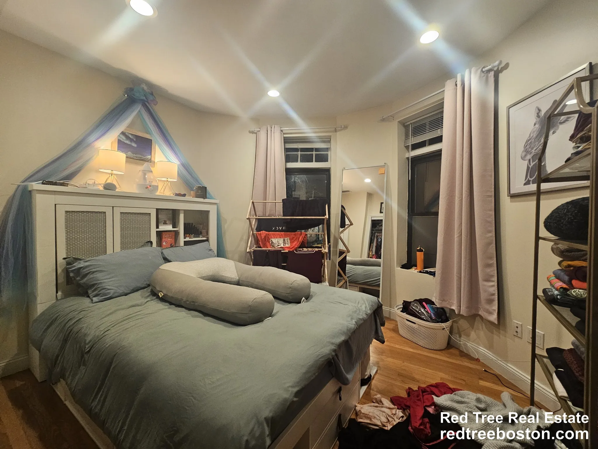 2 bed, 1 bath apartment for rent at 1801 Beacon St Unit 5, Brookline — photo 3 of 10