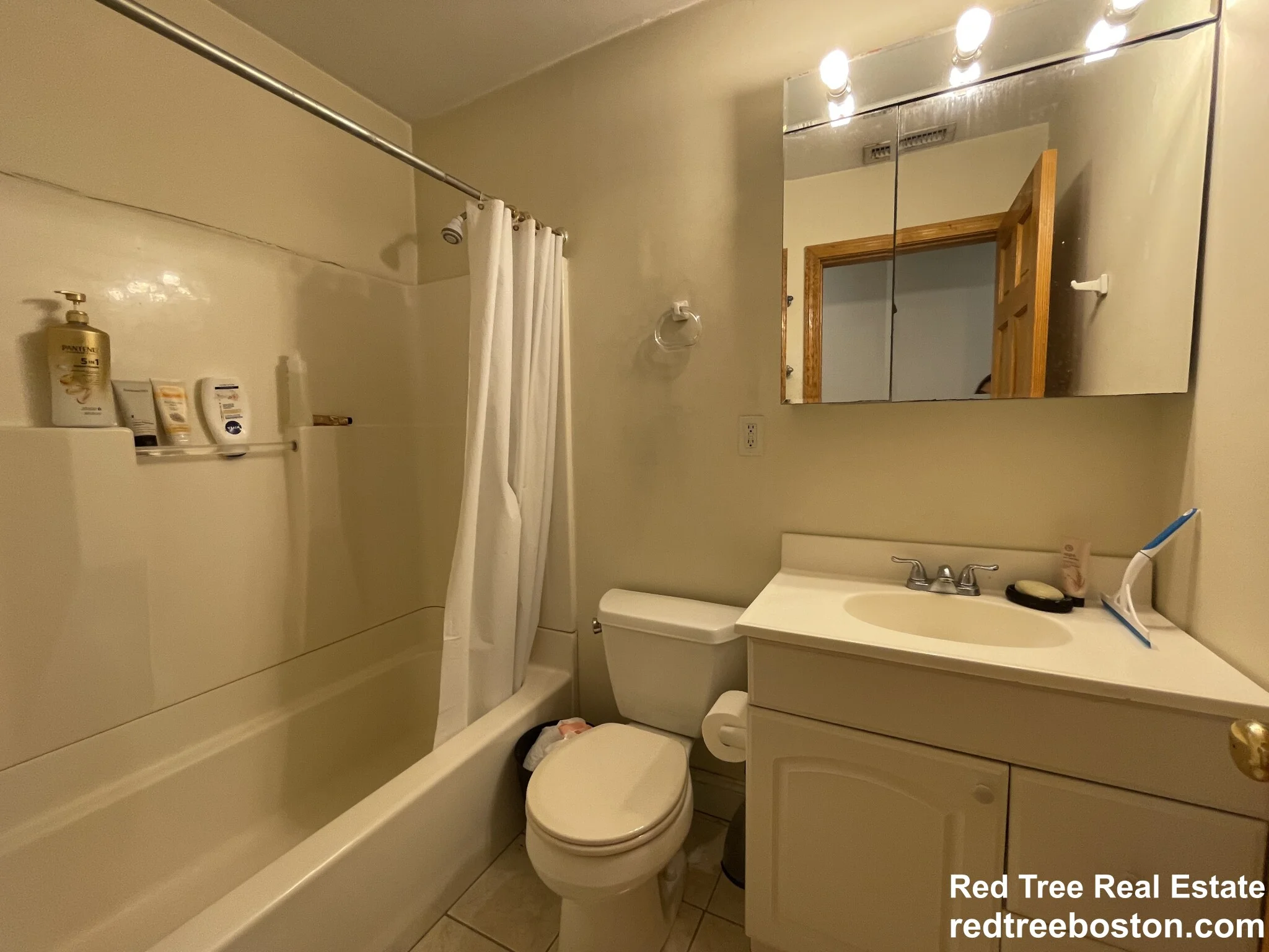 2 bed, 1 bath apartment for rent at 1801 Beacon St Unit 5, Brookline — photo 5 of 10
