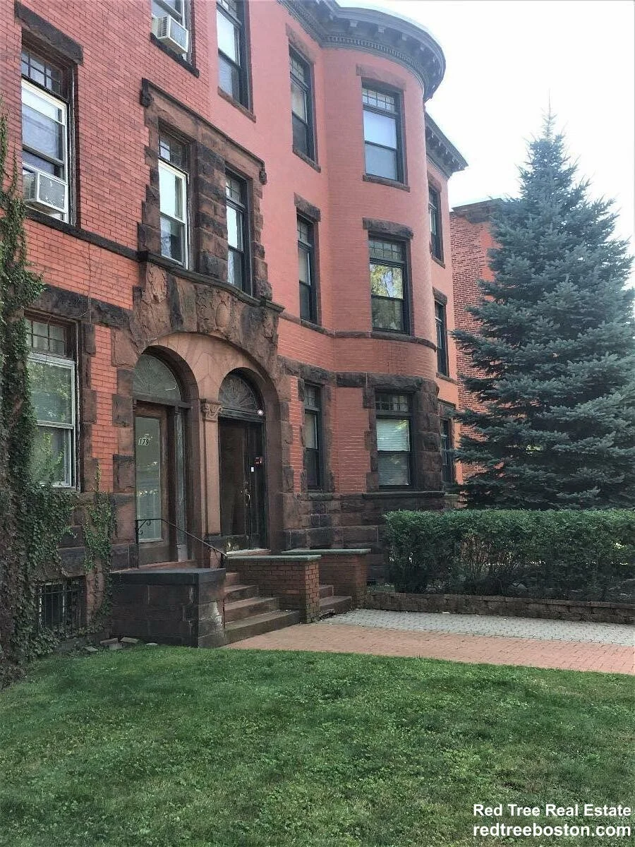2 bed, 1 bath apartment for rent at 1801 Beacon St Unit 5, Brookline — photo 10 of 10
