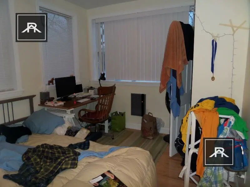4 bed, 2 bath apartment for rent at 1801 Beacon St Unit 6, Brookline — photo 9 of 11