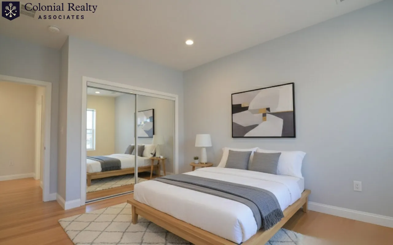 4 bed, 2 bath apartment for rent at 1801 Beacon St Unit 6, Brookline