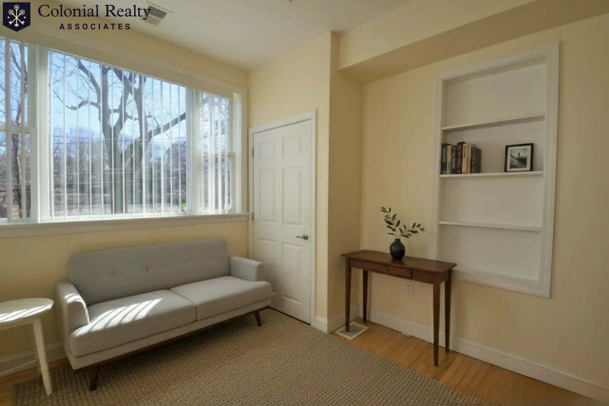 4 bed, 2 bath apartment for rent at 1801 Beacon St Unit 6, Brookline — photo 6 of 12