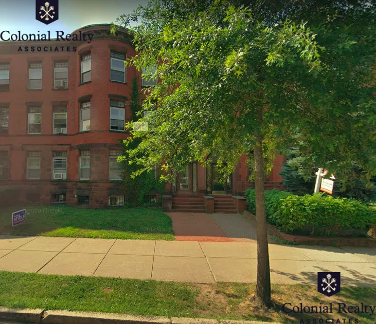 4 bed, 2 bath apartment for rent at 1801 Beacon St Unit 6, Brookline — photo 11 of 12