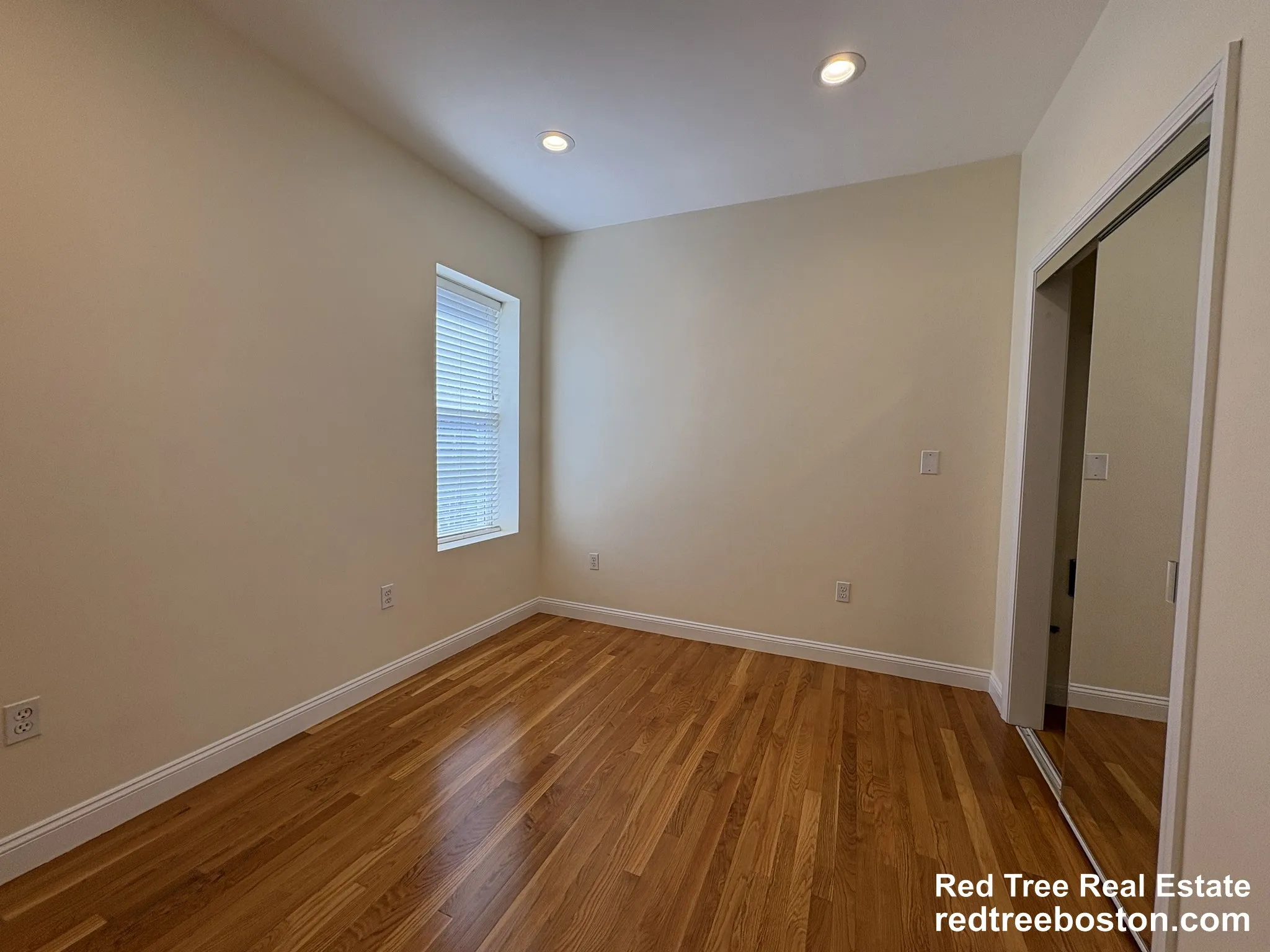 3 bed, 2 bath apartment for rent at 1801 Beacon St Unit 8, Brookline — photo 11 of 30