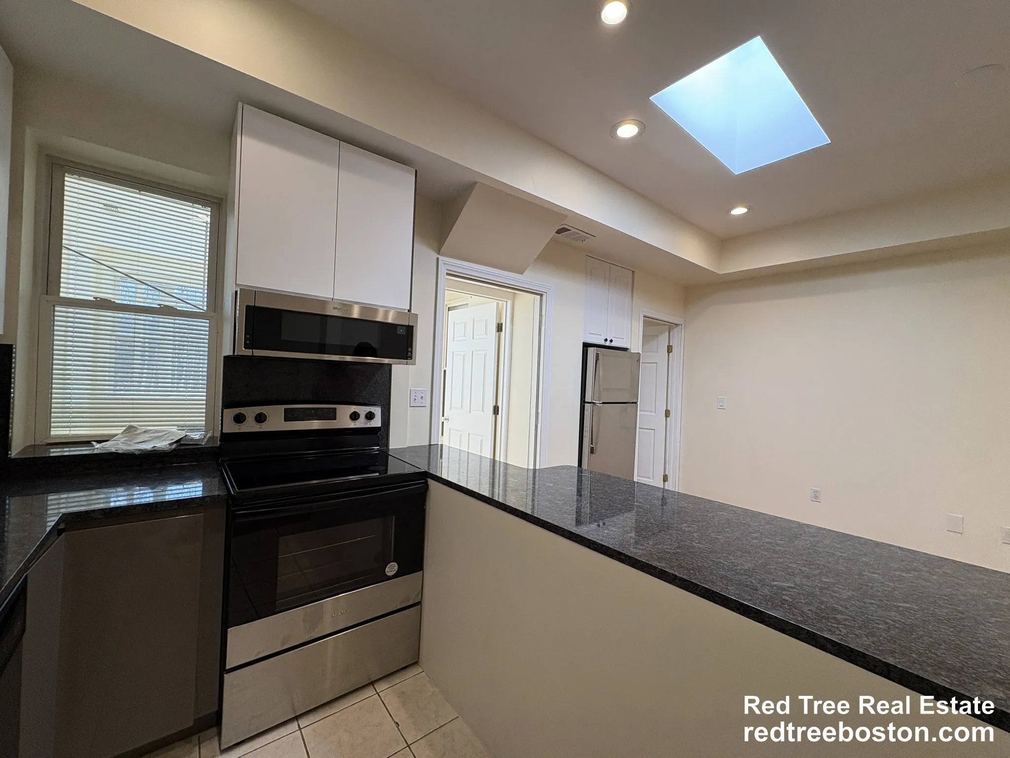 3 bed, 2 bath apartment for rent at 1801 Beacon St Unit 8, Brookline — photo 14 of 30