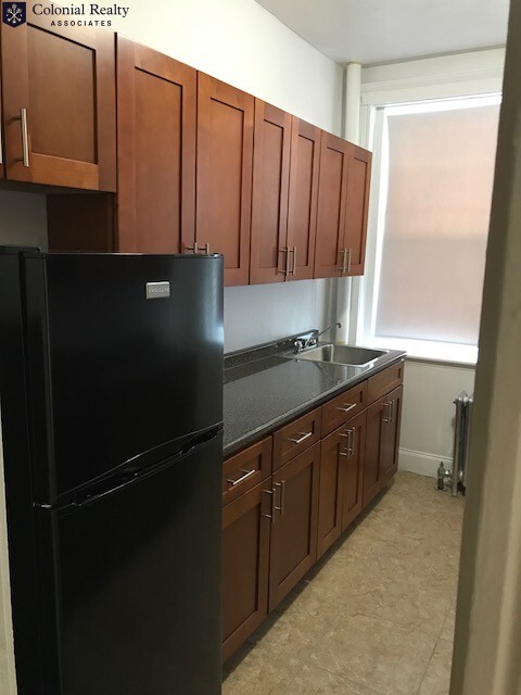 1 bed, 1 bath apartment for rent at 1801 Commonwealth Ave Unit 13, Brighton — photo 2 of 12