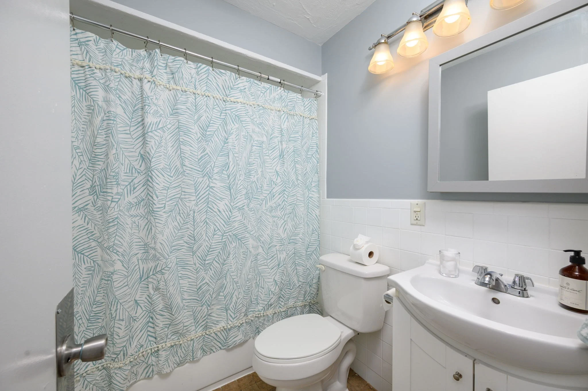 2 bed, 1 bath apartment for rent at 1801 Ocean St Unit B-21, Marshfield — photo 17 of 21