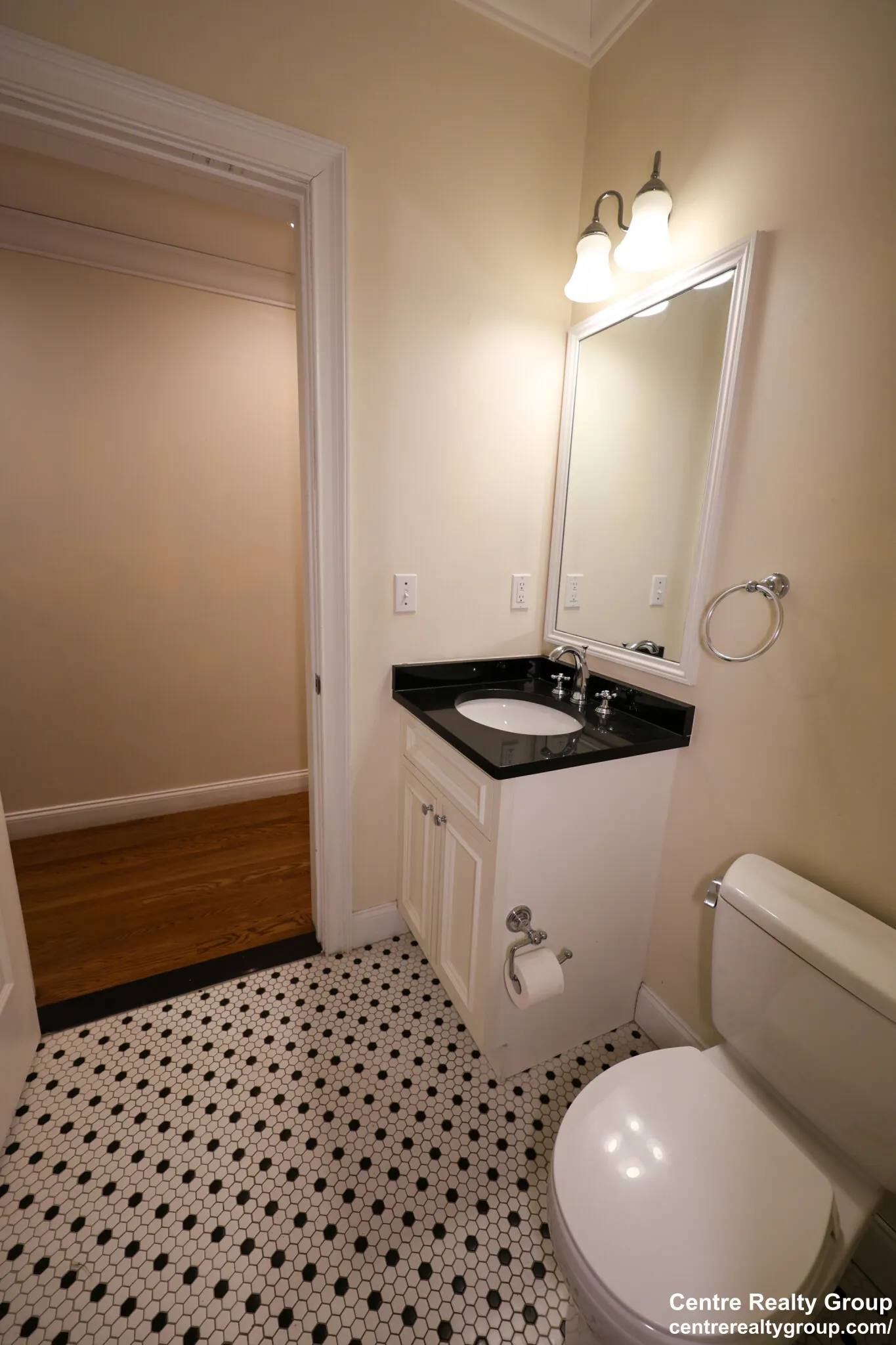 3 bed, 2 bath apartment for rent at 1803 Beacon St Unit 1, Brookline — photo 10 of 26