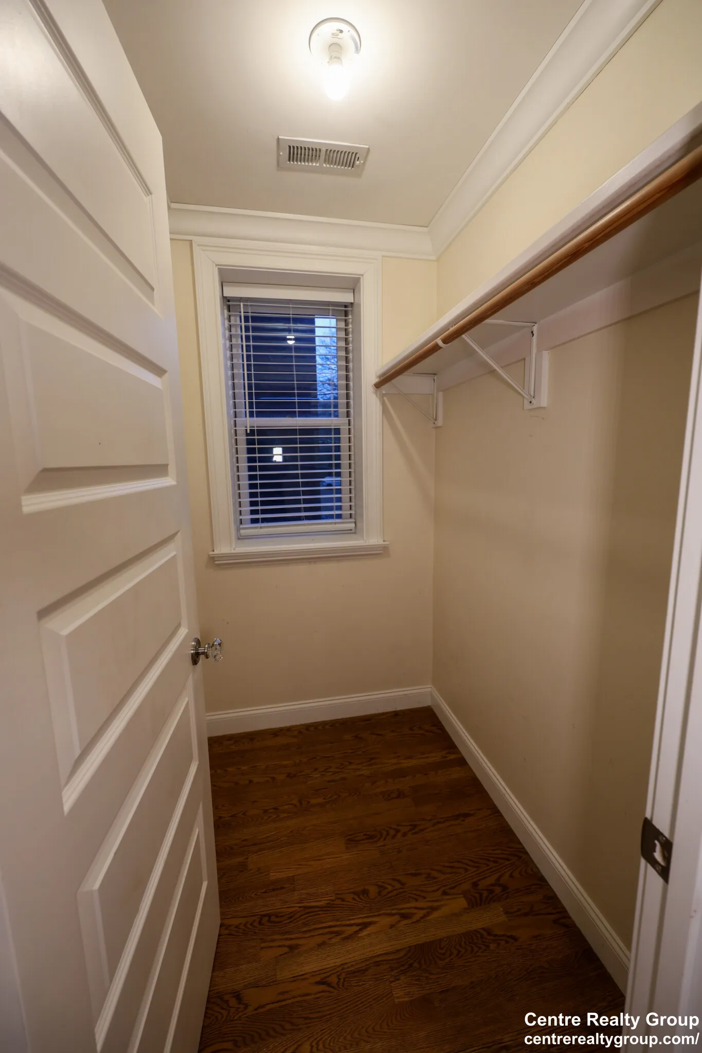 3 bed, 2 bath apartment for rent at 1803 Beacon St Unit 1, Brookline — photo 19 of 26