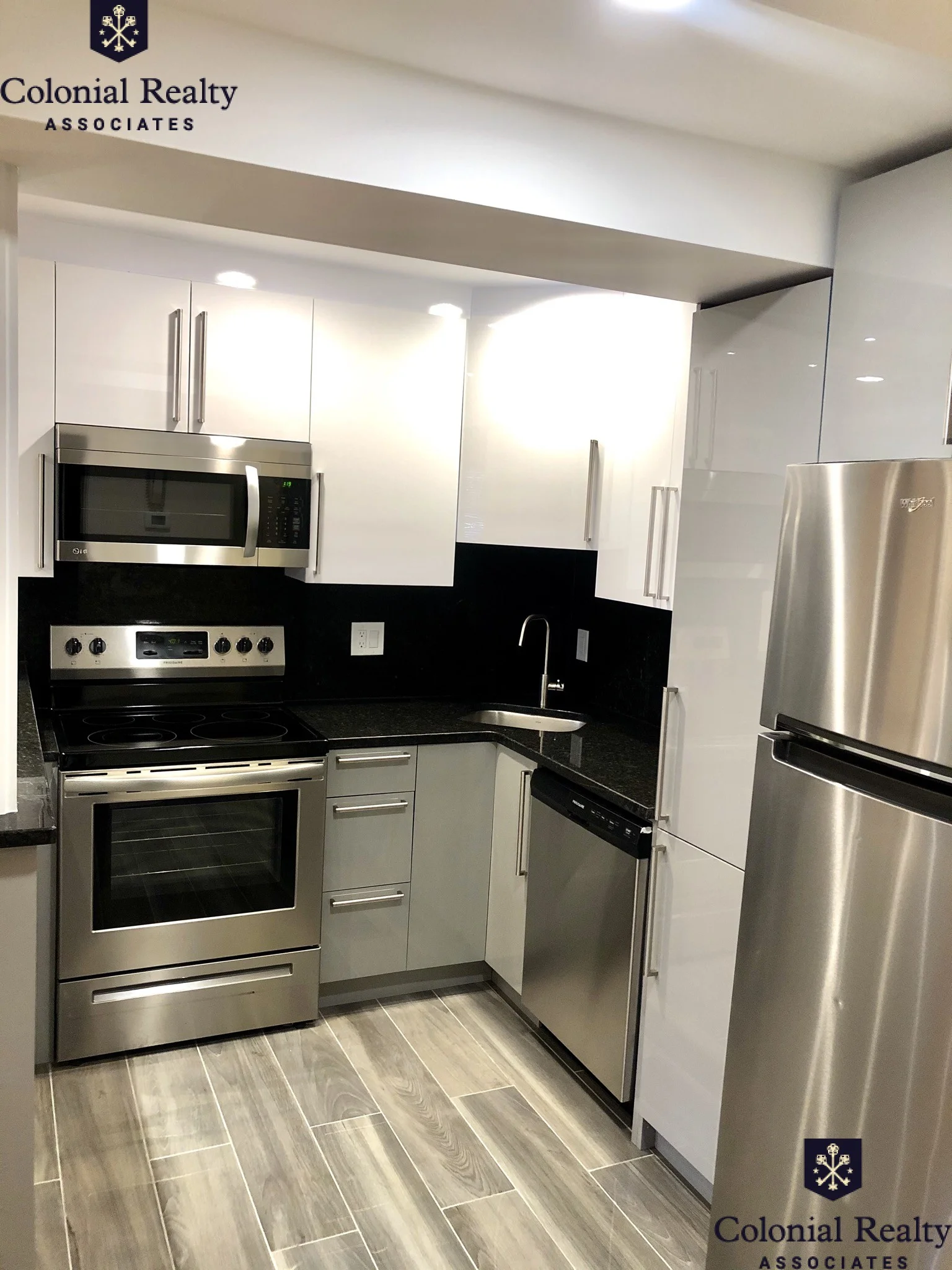 3 bed, 2 bath apartment for rent at 1805 Beacon St Unit 6, Brookline — photo 2 of 23