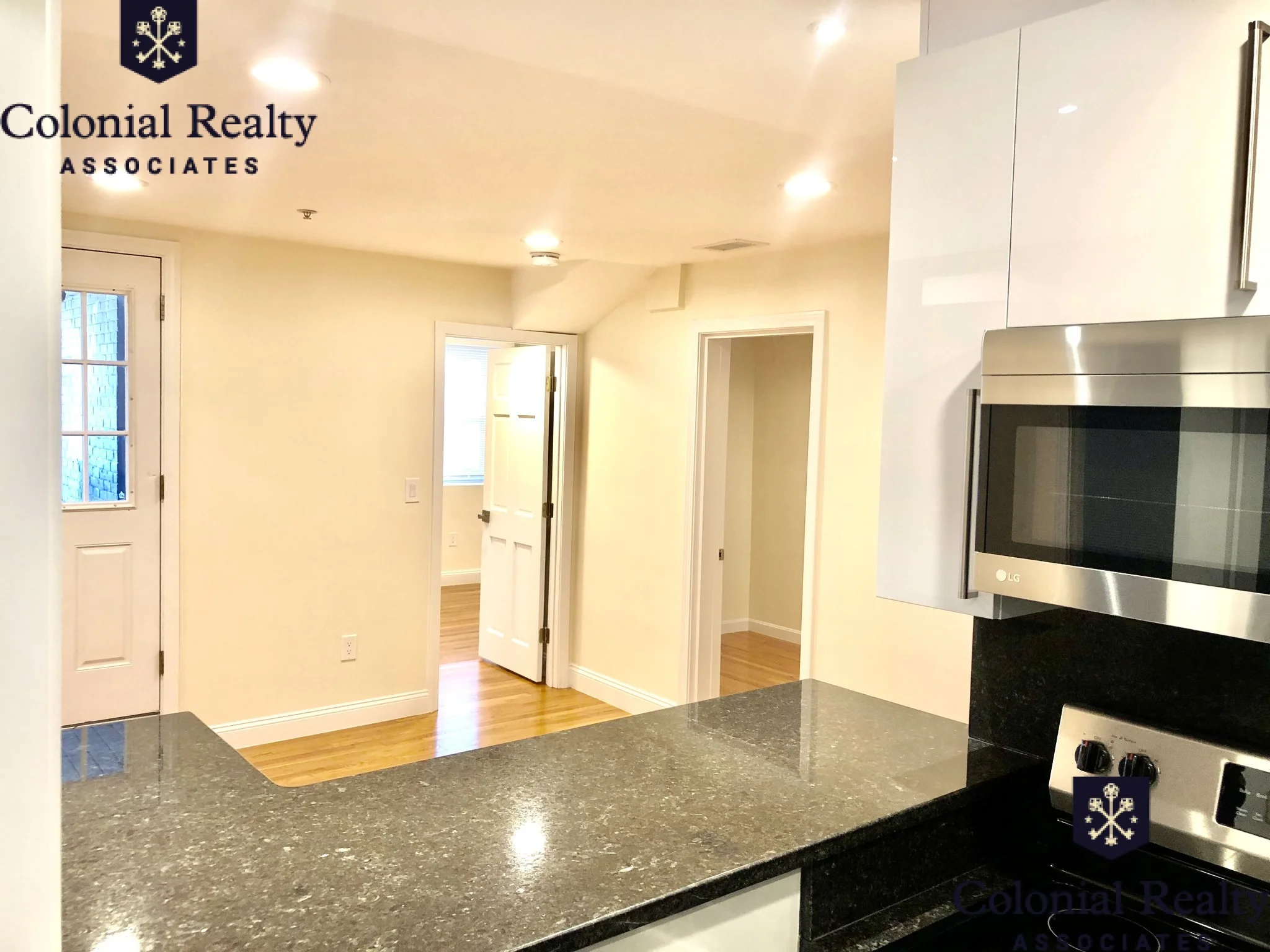 3 bed, 2 bath apartment for rent at 1805 Beacon St Unit 6, Brookline — photo 8 of 23