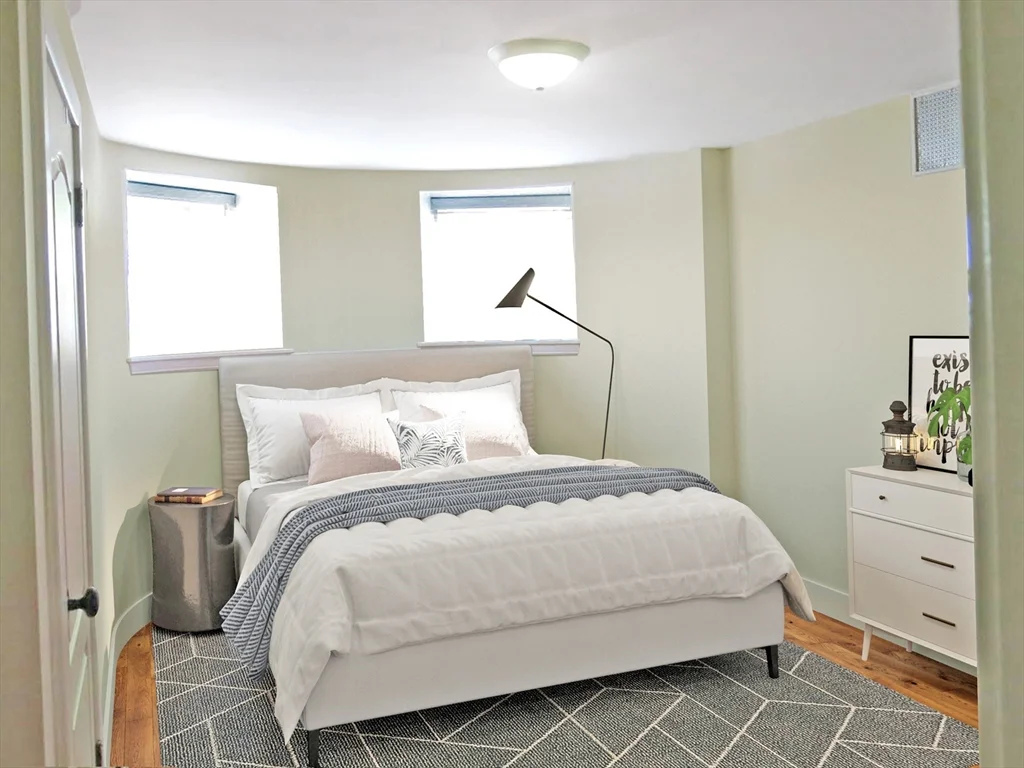 2 bed, 1 bath apartment for rent at 1805 Beacon Unit A, Brookline — photo 3 of 6
