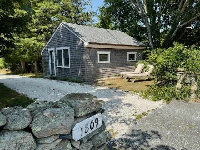 1 bed, 1 bath apartment for rent at 1809-A Main Rd Unit WINTER RENT, Westport Point — photo 1 of 8