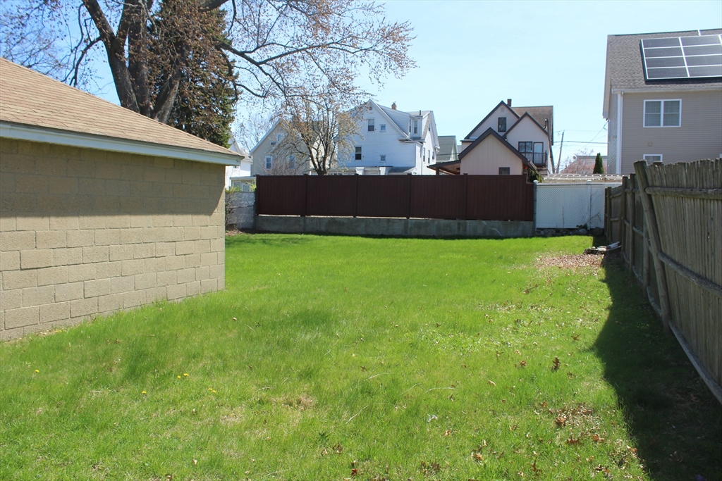 1 bed, 1 bath apartment for rent at 181 Belmont Unit 1, Everett — photo 17 of 18