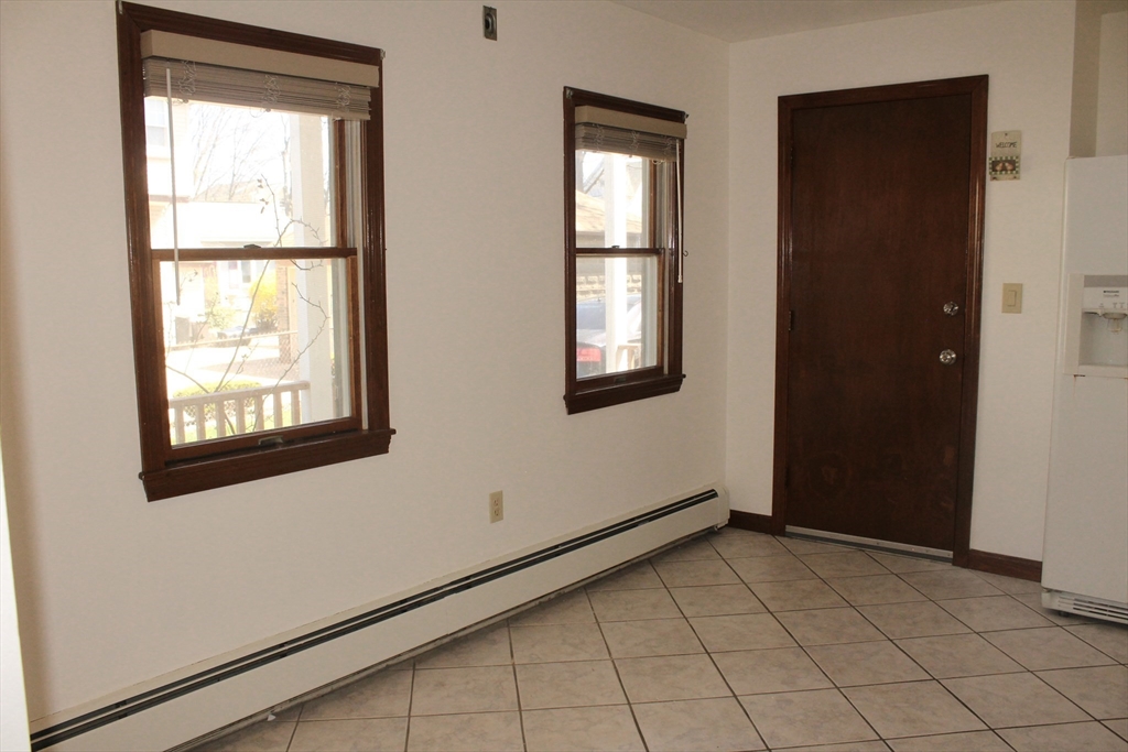 1 bed, 1 bath apartment for rent at 181 Belmont Unit 1, Everett — photo 5 of 18