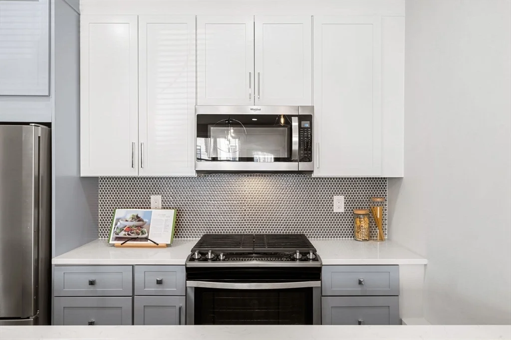 2 bed, 2 bath apartment for rent at 181 Bennington St Unit 1, East Boston — photo 10 of 31