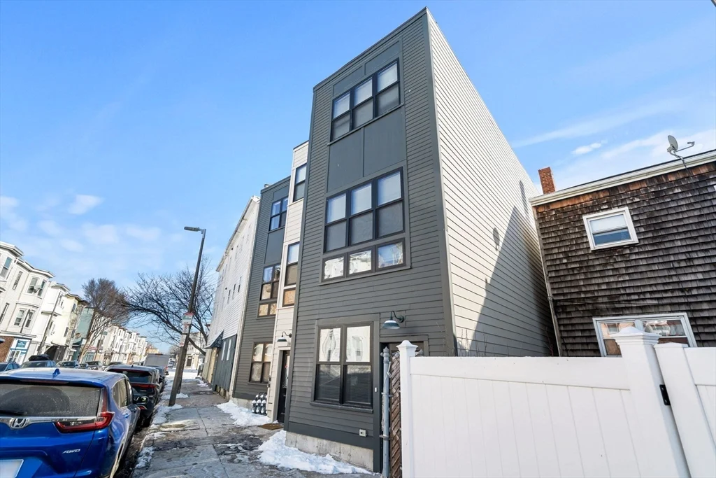 2 bed, 2 bath apartment for rent at 181 Bennington St Unit 1, East Boston — photo 3 of 31