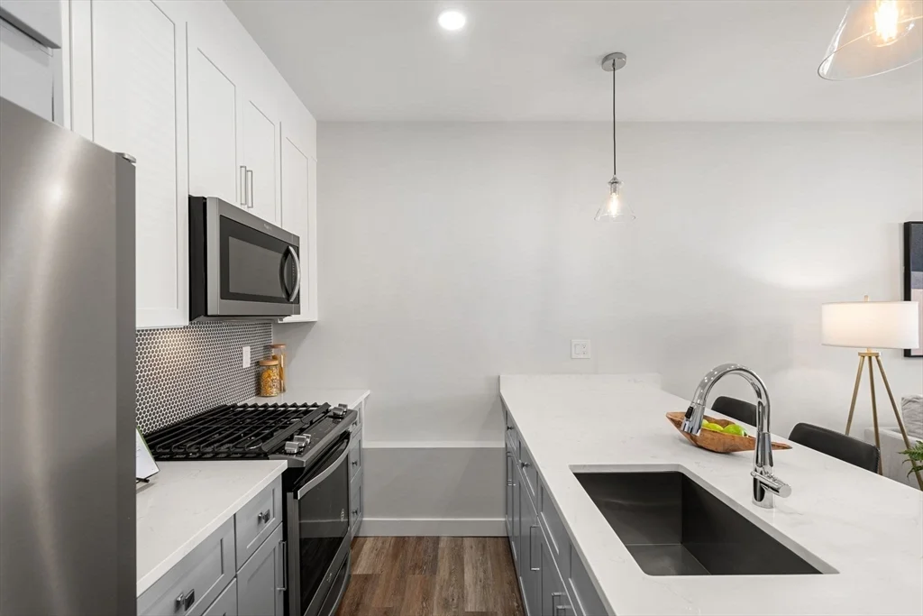 2 bed, 2 bath apartment for rent at 181 Bennington St Unit 1, East Boston — photo 9 of 31