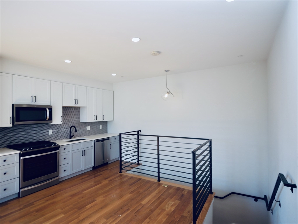 1 bed, 1 bath apartment for rent at 181 Bennington St Unit 3, East Boston — photo 3 of 8