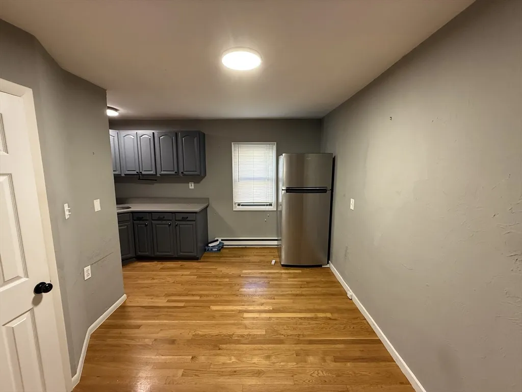 2 bed, 1 bath apartment for rent at 181 Bowen St Unit 1, South Boston — photo 3 of 8
