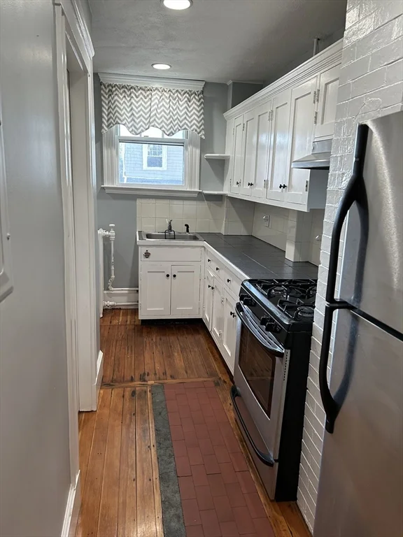 1 bed, 1 bath apartment for rent at 181 Central Unit 1A, Somerville — photo 2 of 11