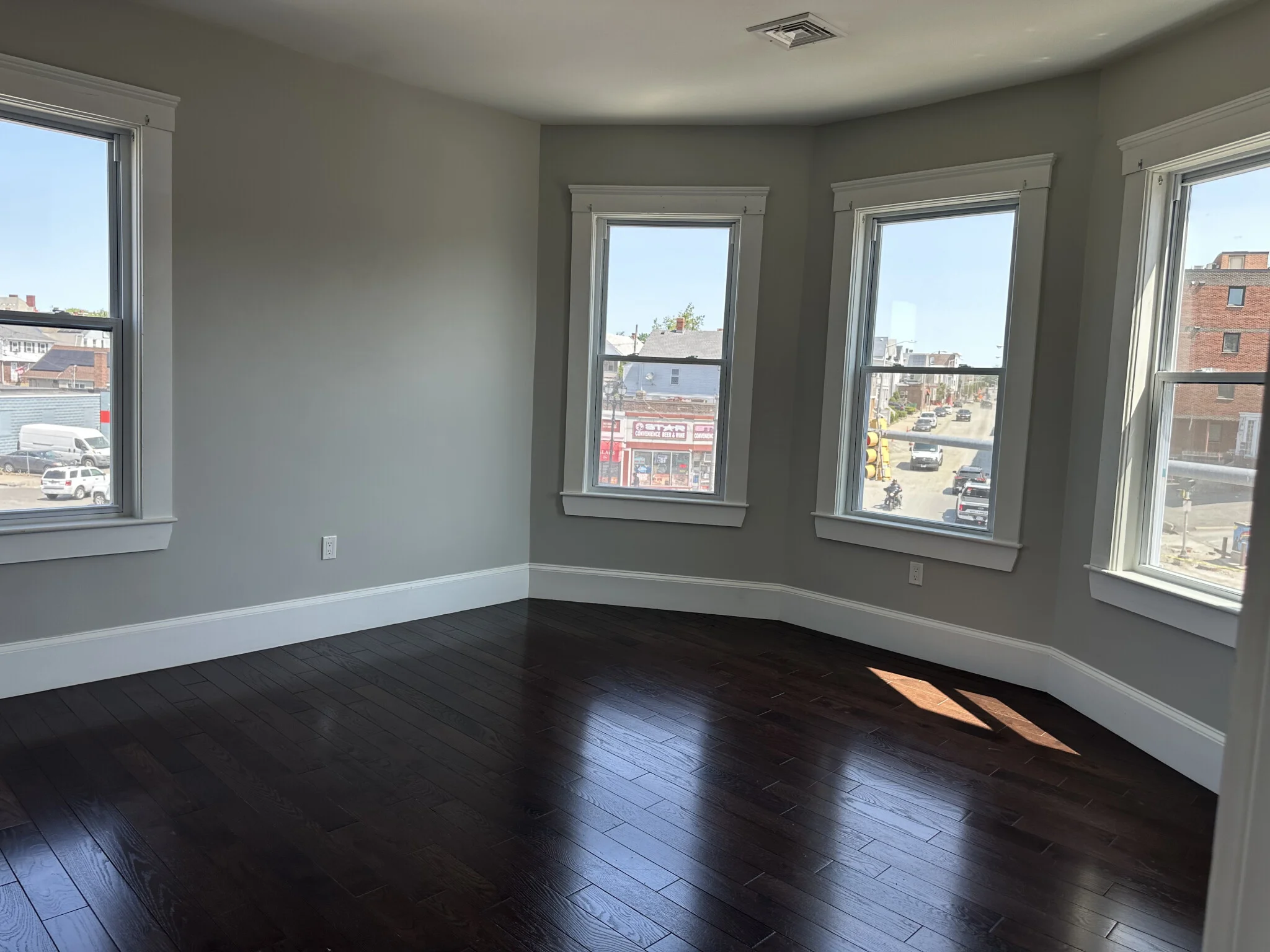 3 bed, 1 bath apartment for rent at 181 Chelsea St Unit 3, Everett — photo 10 of 10