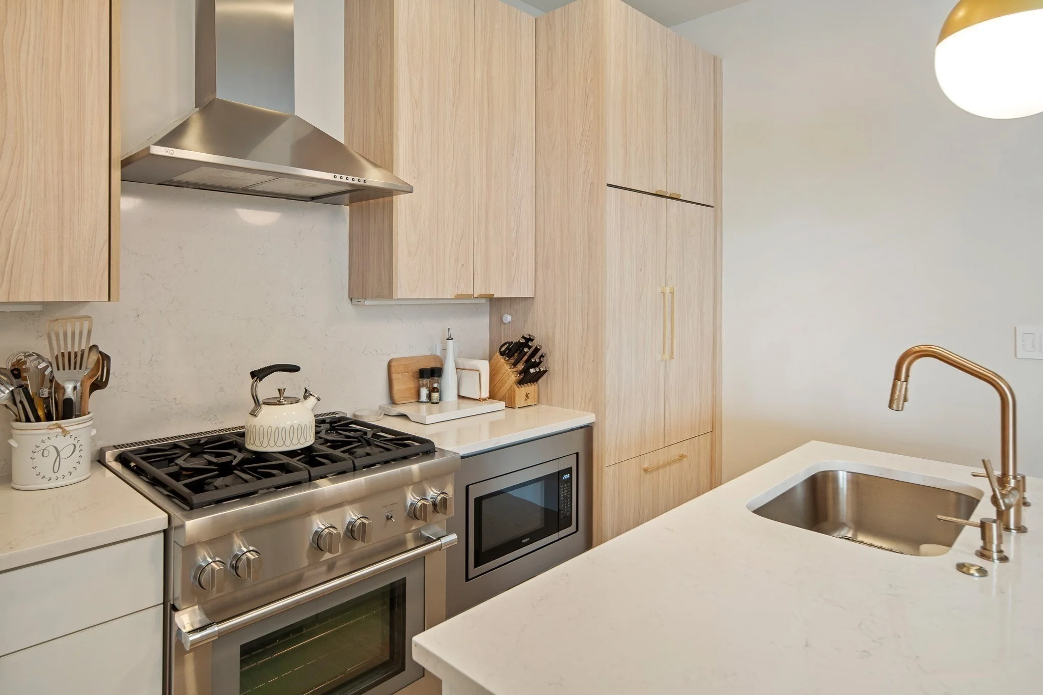 2 bed, 2 bath apartment for rent at 181 Coleridge St Unit C, East Boston — photo 9 of 32