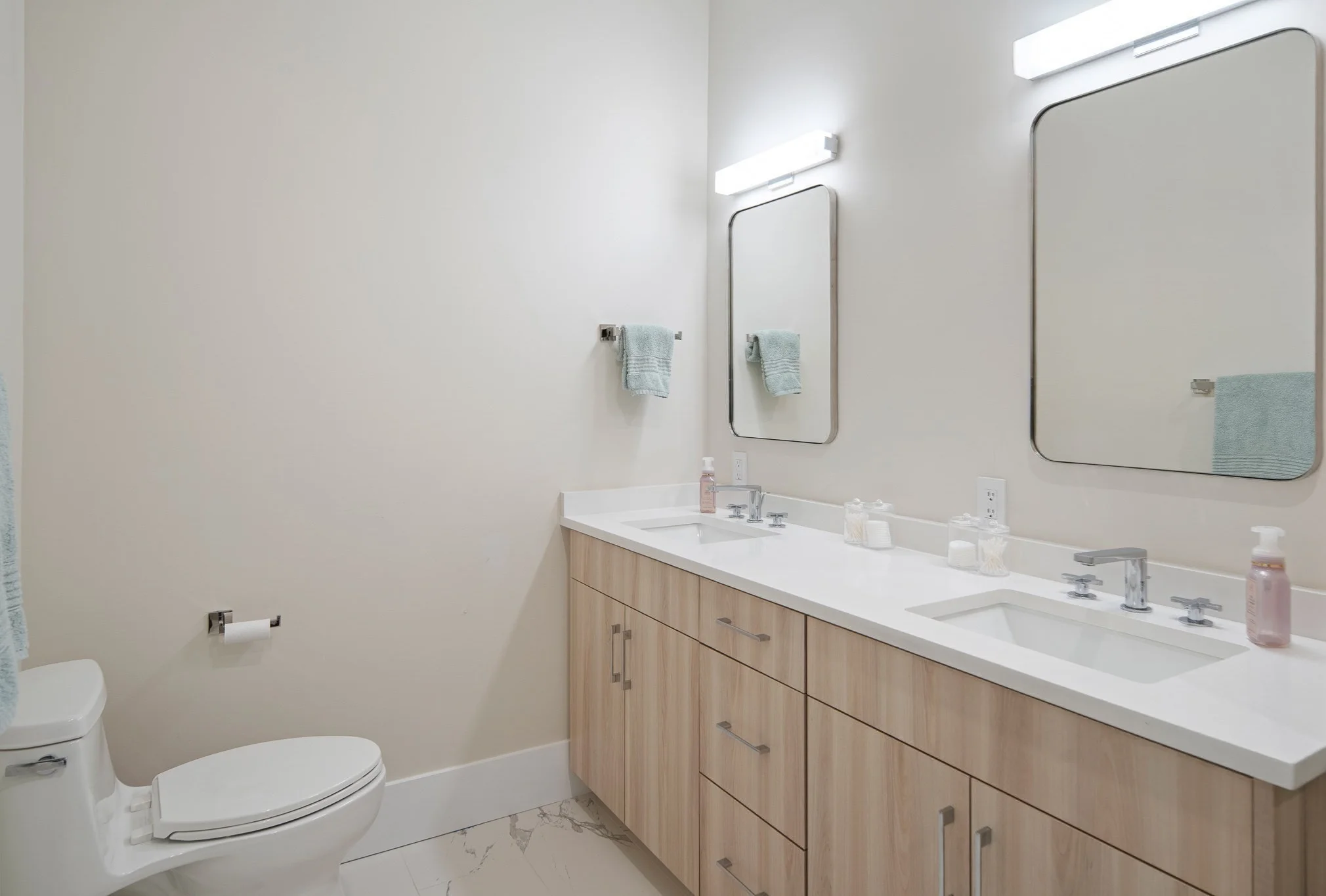 2 bed, 2 bath apartment for rent at 181 Coleridge St Unit C, East Boston — photo 19 of 32