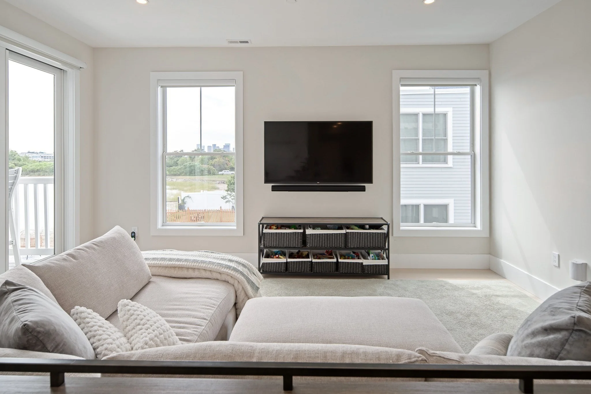 2 bed, 2 bath apartment for rent at 181 Coleridge St Unit C, East Boston — photo 3 of 32