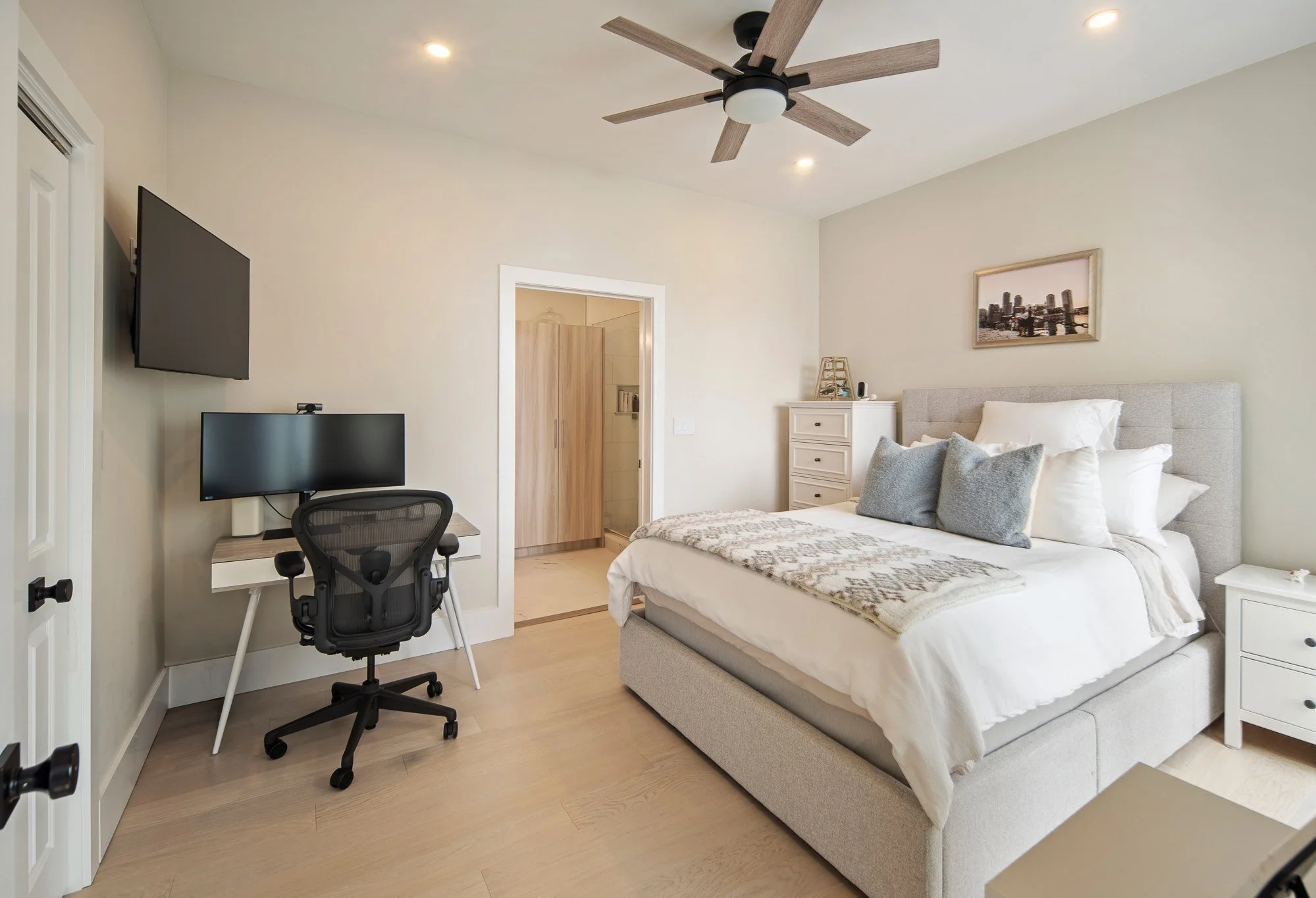 2 bed, 2 bath apartment for rent at 181 Coleridge St Unit C, East Boston — photo 13 of 32