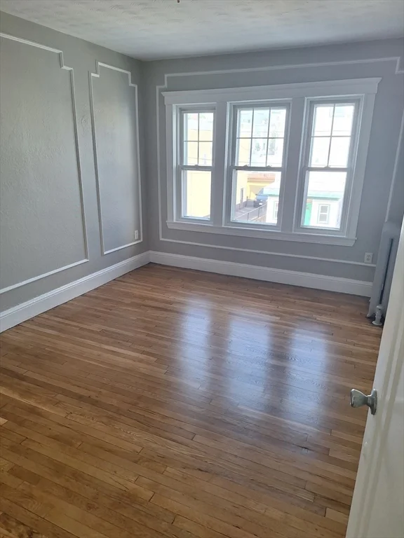 4 bed, 1 bath apartment for rent at 181 Congress Ave Unit 1, Chelsea — photo 6 of 11