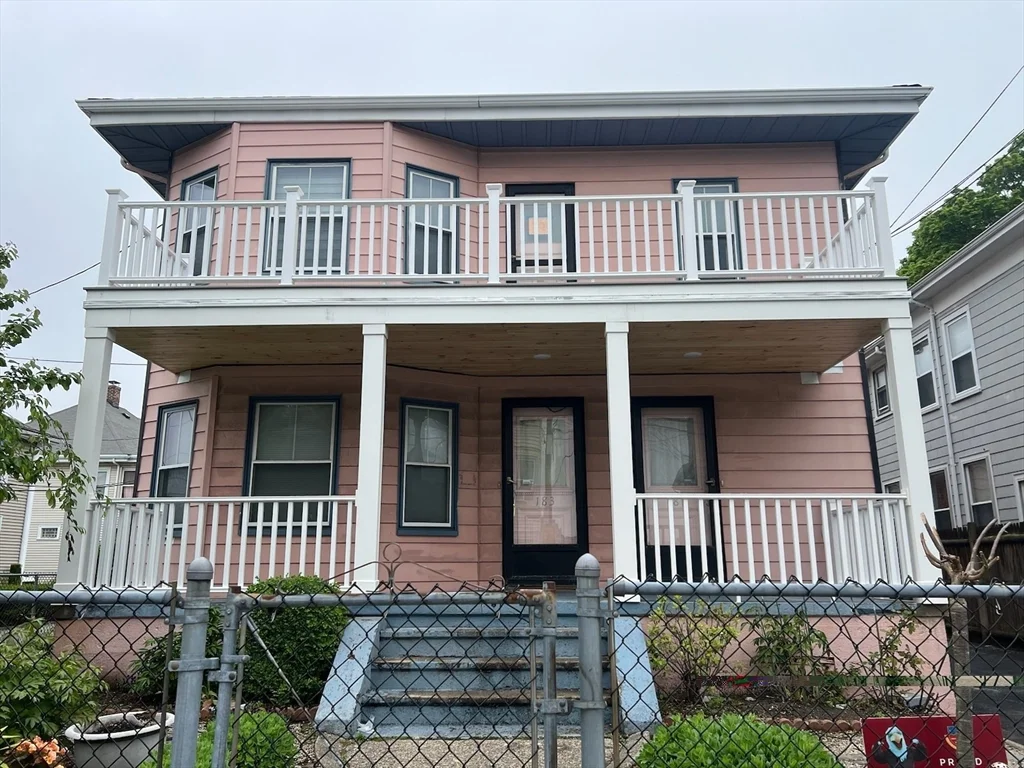 3 bed, 1 bath apartment for rent at 181 Elm St Unit 2, Quincy — photo 1 of 9